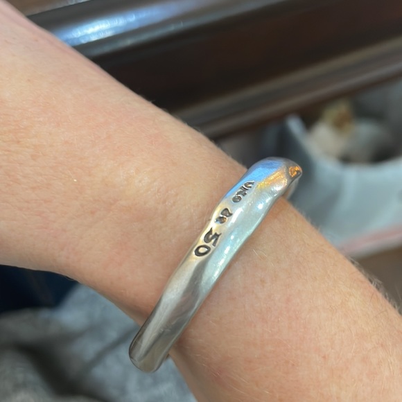 Uno de 50 cuff bracelet - Picture 3 of 5
